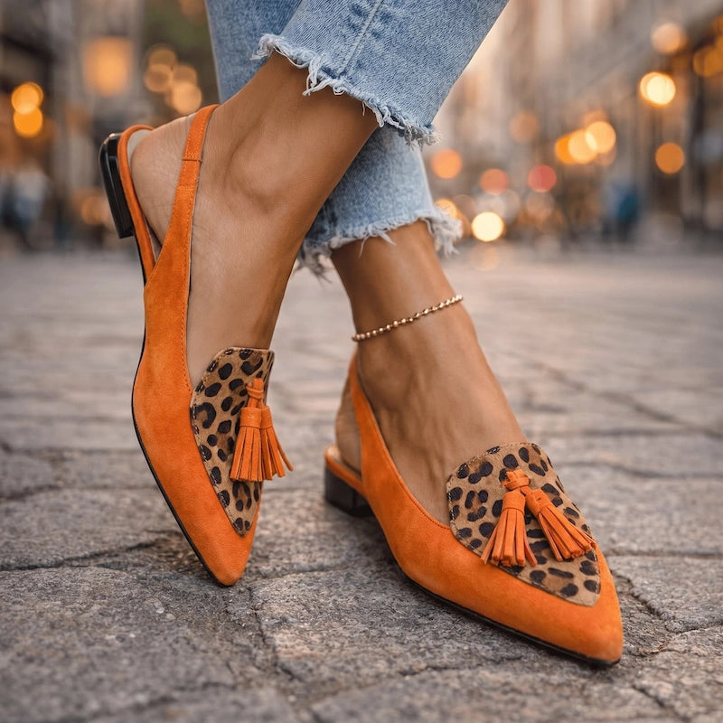 Lorena Sandalias con Tiras y Borlas