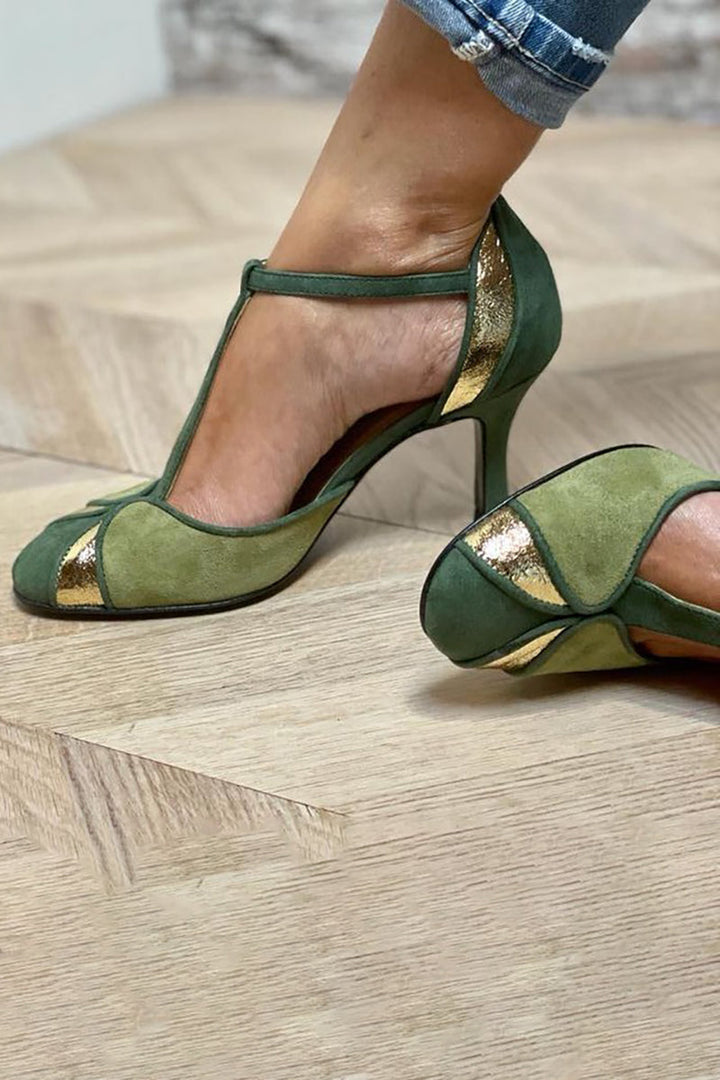 Taviana | Zapatos de tacón patchwork con tira en T y punta cerrada
